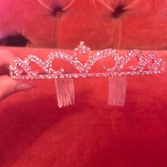 Two pageant rhinestone tiaras - Picture 2 of 4